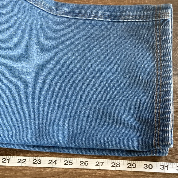 Mens EUC Duluth Trading Co Relaxed Fit Blue Jeans Size 46x31 - Picture 6 of 9